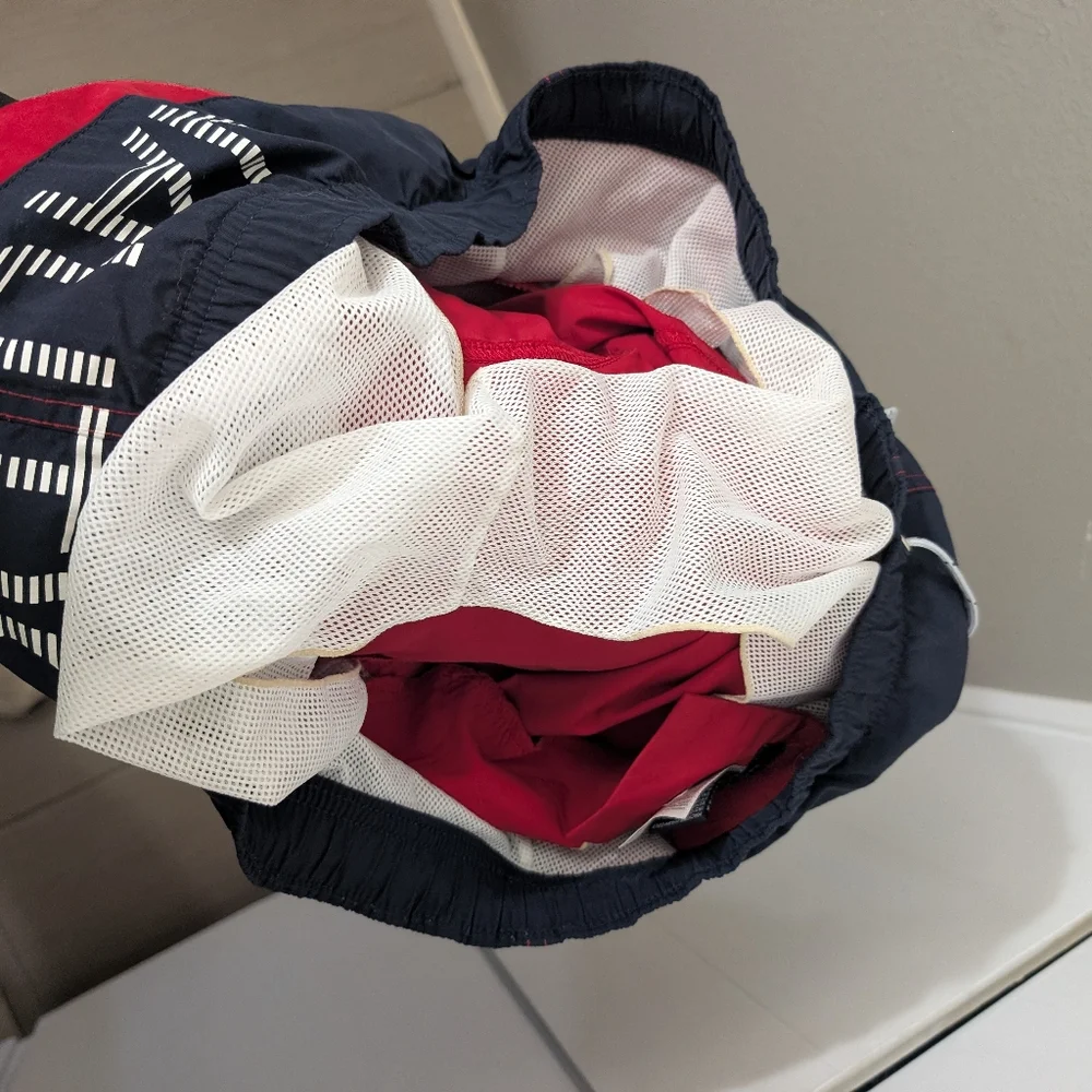 Nautica bold red